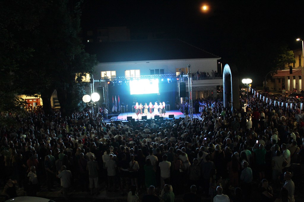 From the People's Assembly to the Modern Festival